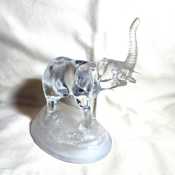 Vintage French 24% Lead Crystal Elephant Figurine on Frosted Base SHIPS FREE - Picture 3 of 9